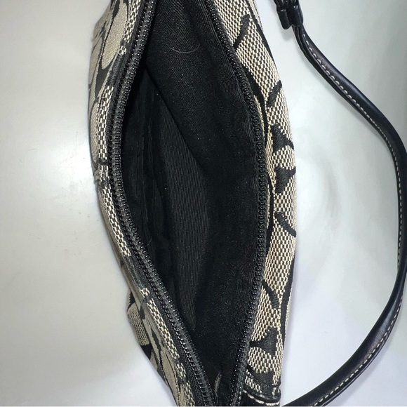 Coach LEGACY Signature Jacquard Turnlock Wristlet Clutch Wallet pouch Purse - Picture 8 of 8